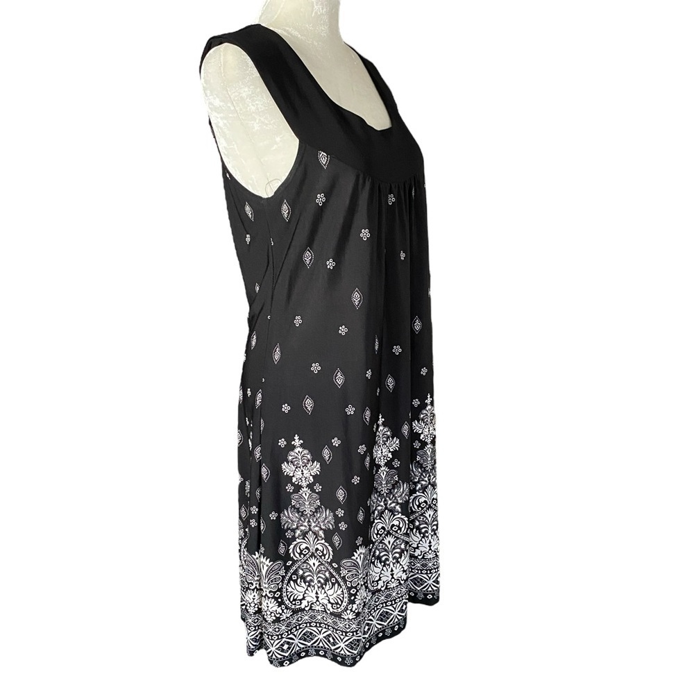Body Central women’s black and white shift dress size small